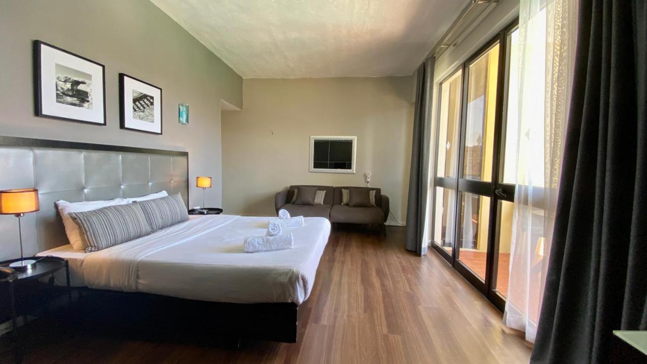 St. Julian'S Bay Hotel Esterno foto