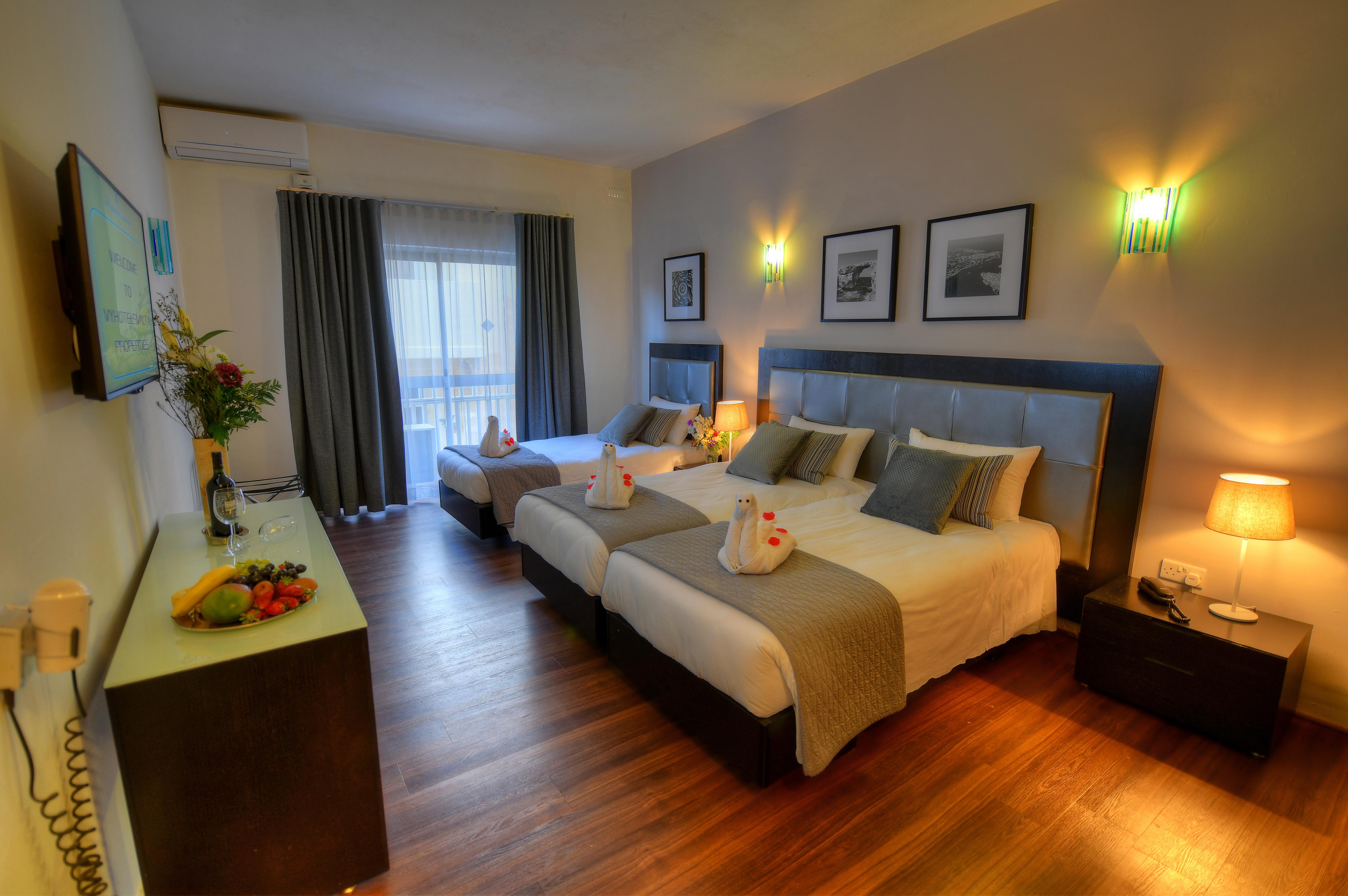 St. Julian'S Bay Hotel Esterno foto