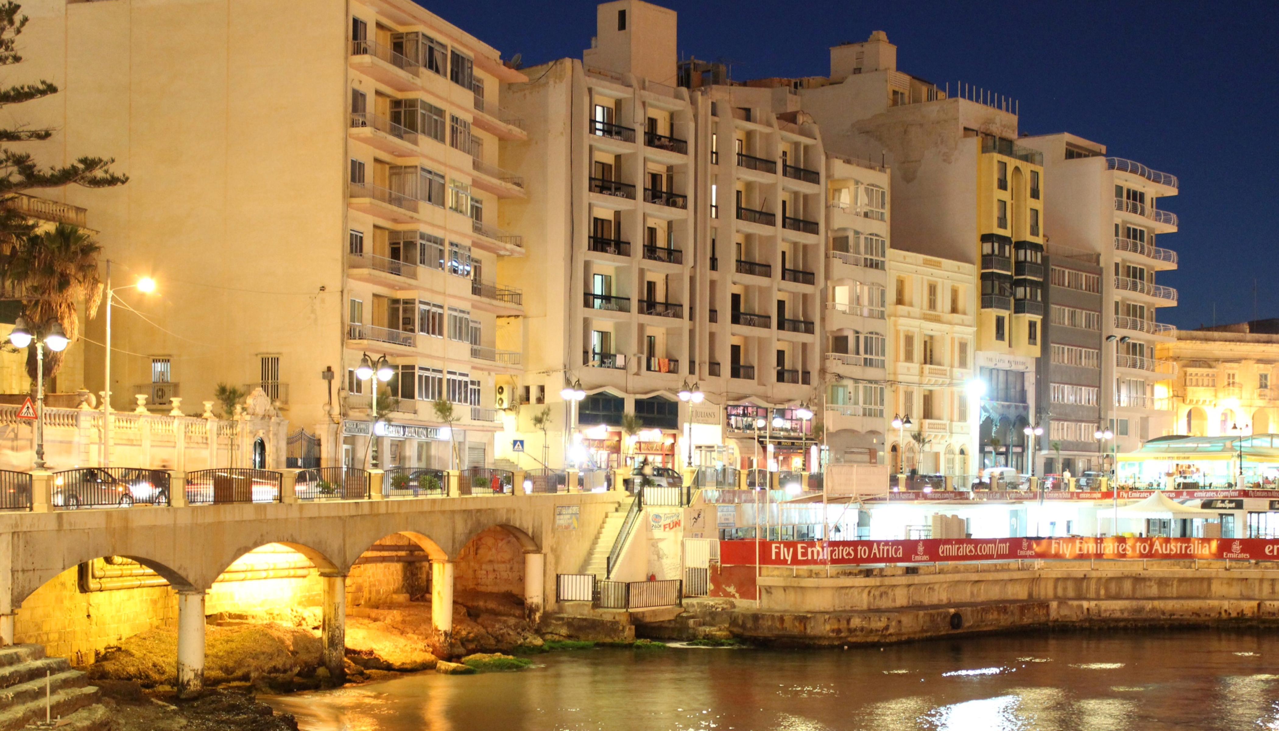 St. Julian'S Bay Hotel Esterno foto