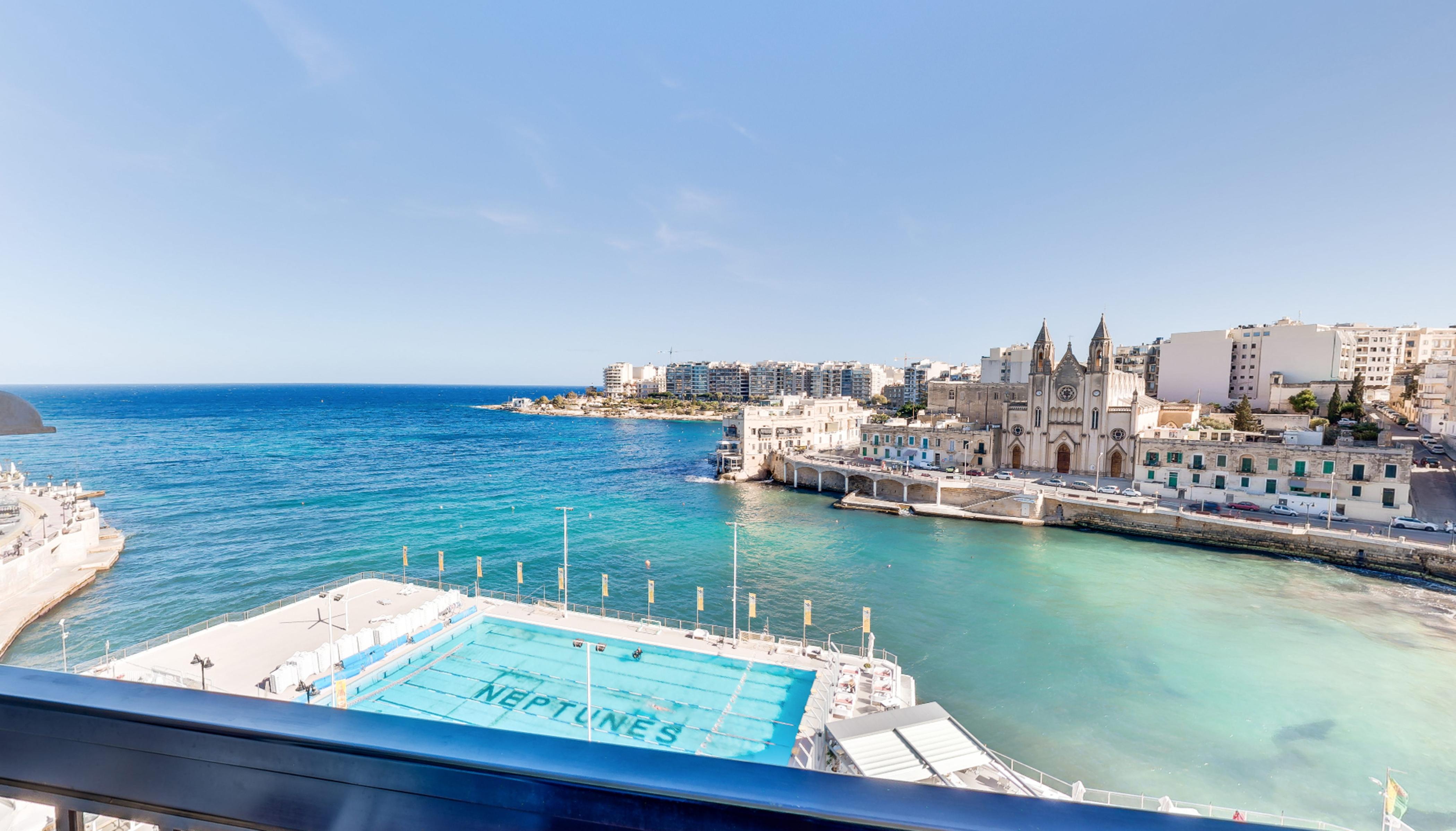 St. Julian'S Bay Hotel Esterno foto